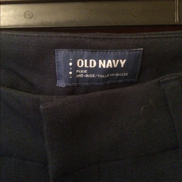 Old Navy pixie cut casual capris - Picture 3 of 3